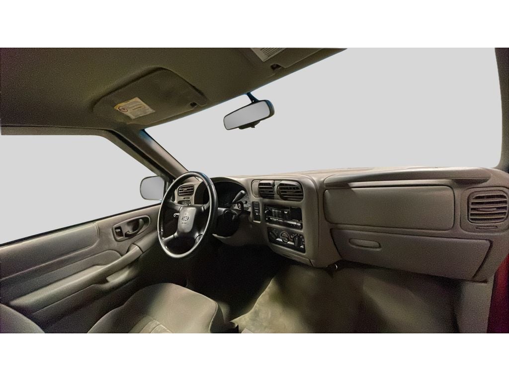 2002 Chevrolet S10 LS