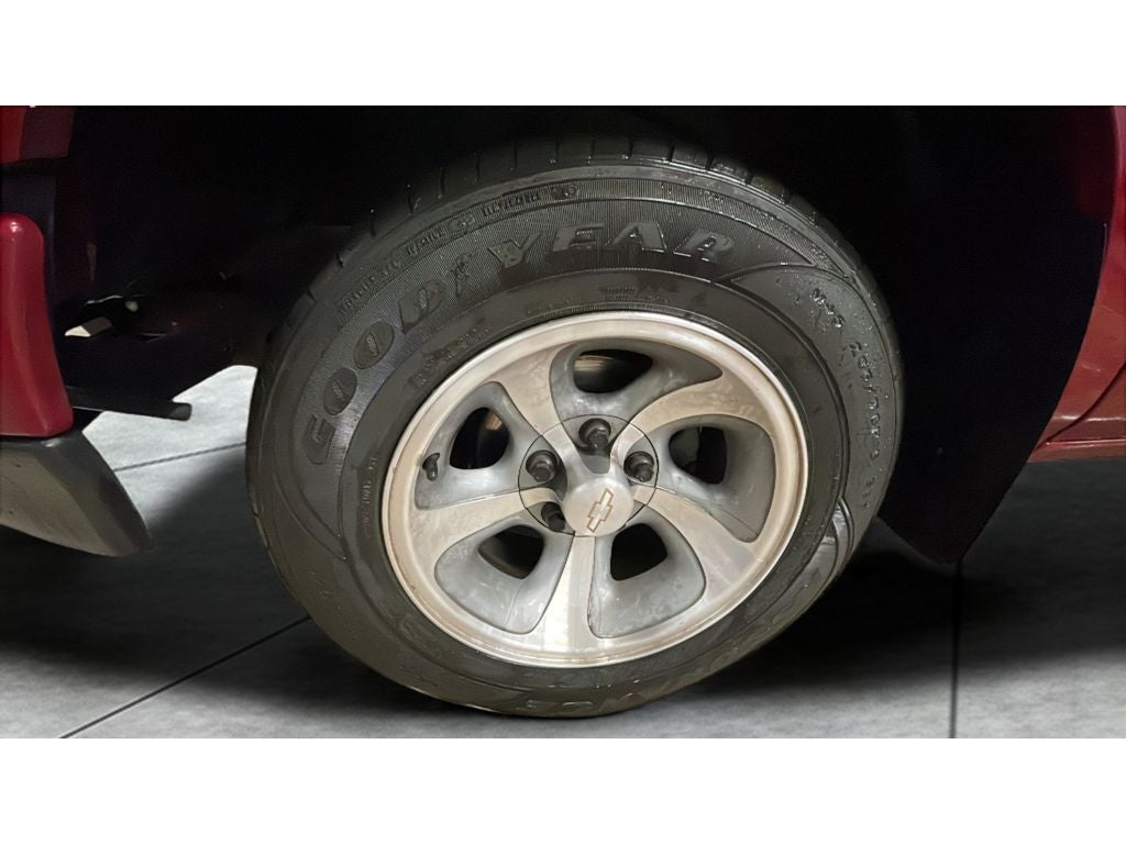 2002 Chevrolet S10 LS