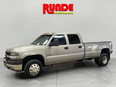 2002 Chevrolet Silverado 3500 HD LS