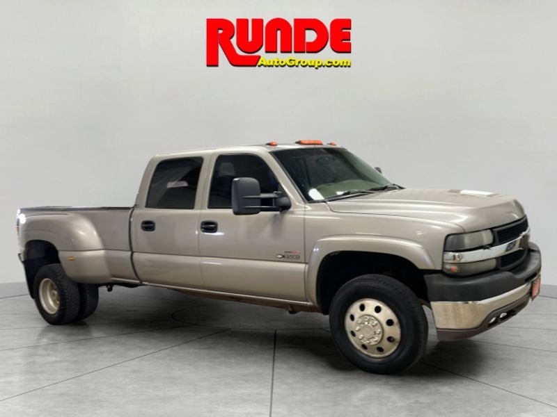2002 Chevrolet Silverado 3500 HD LS