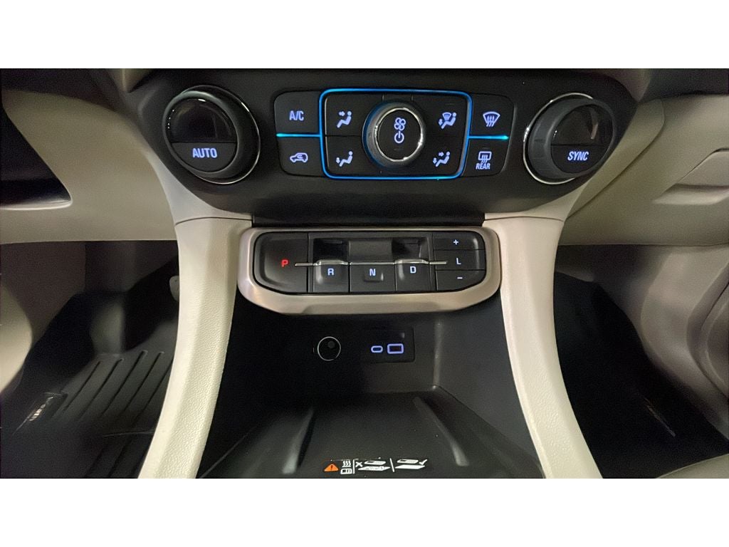 2022 GMC Acadia Denali