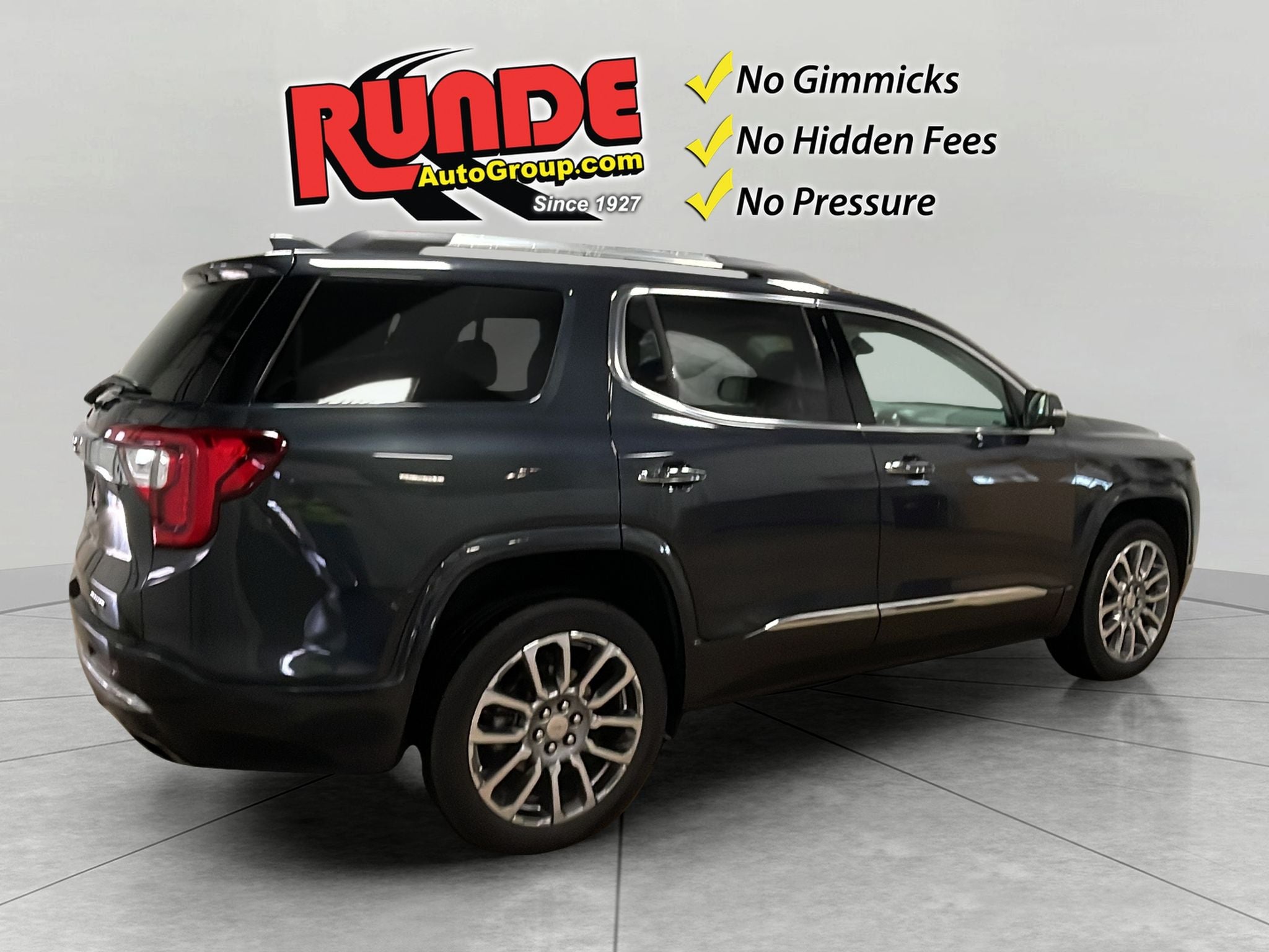 2023 GMC Acadia Denali