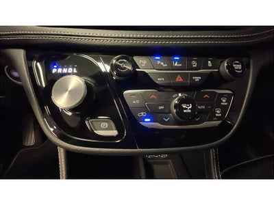 2024 Chrysler Pacifica Limited AWD