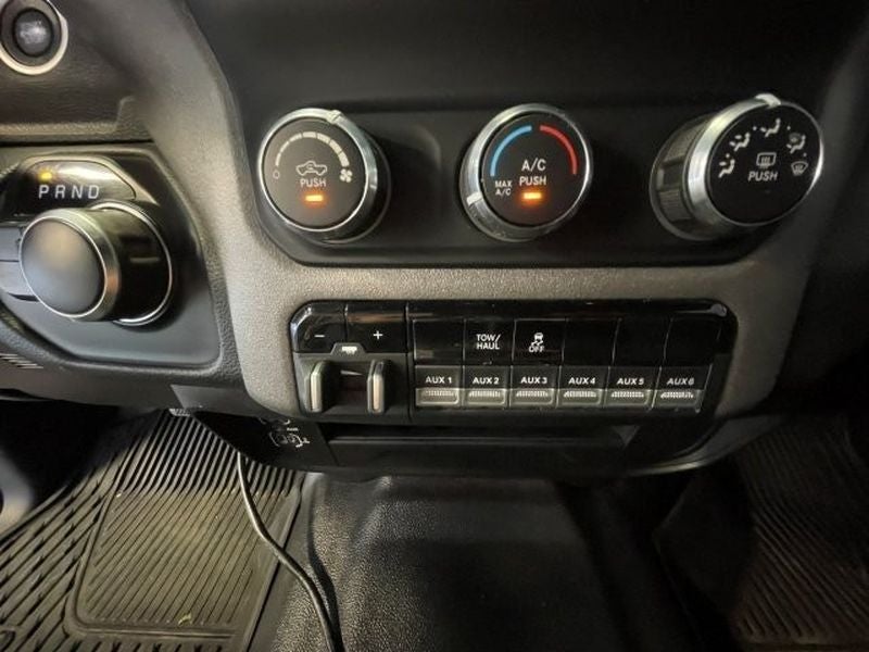 2021 RAM 2500 Tradesman Crew Cab 4x4 6'4" Box