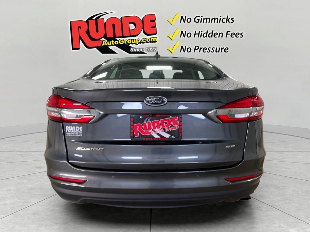 2020 Ford Fusion SE