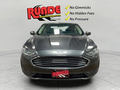 2020 Ford Fusion SE