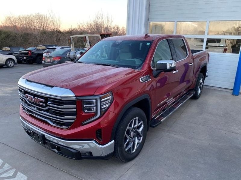 2024 GMC Sierra 1500 SLT