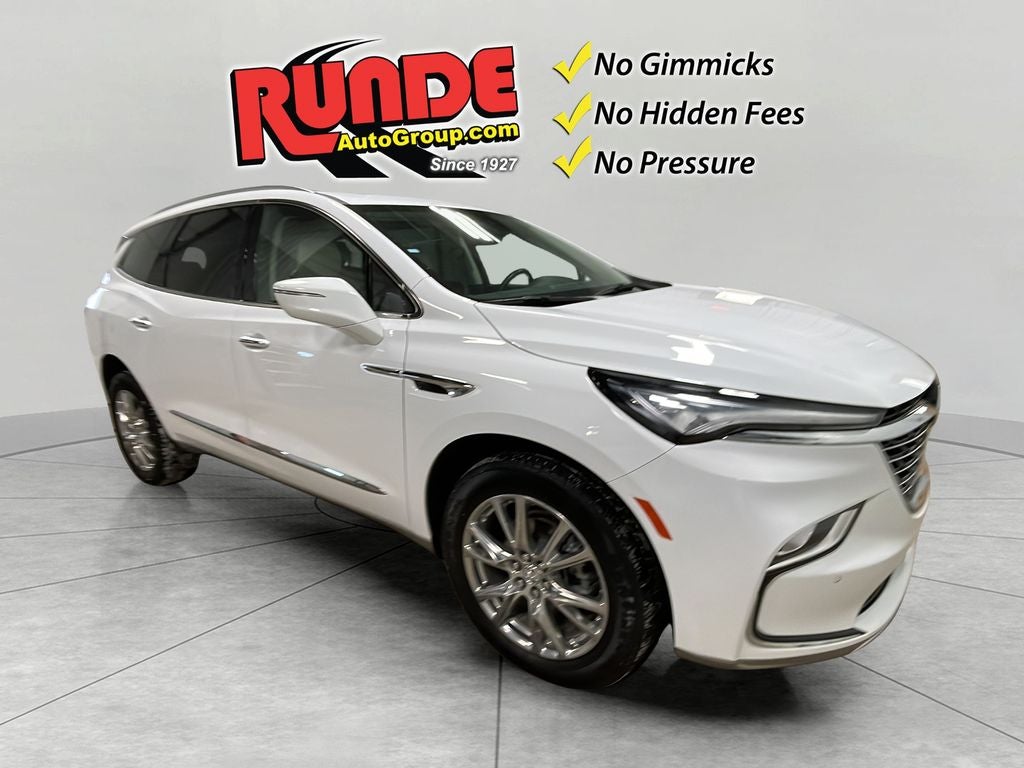 2023 Buick Enclave Essence