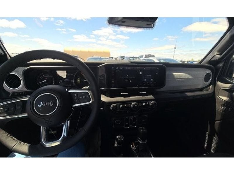 2025 Jeep Wrangler 4xe Sahara