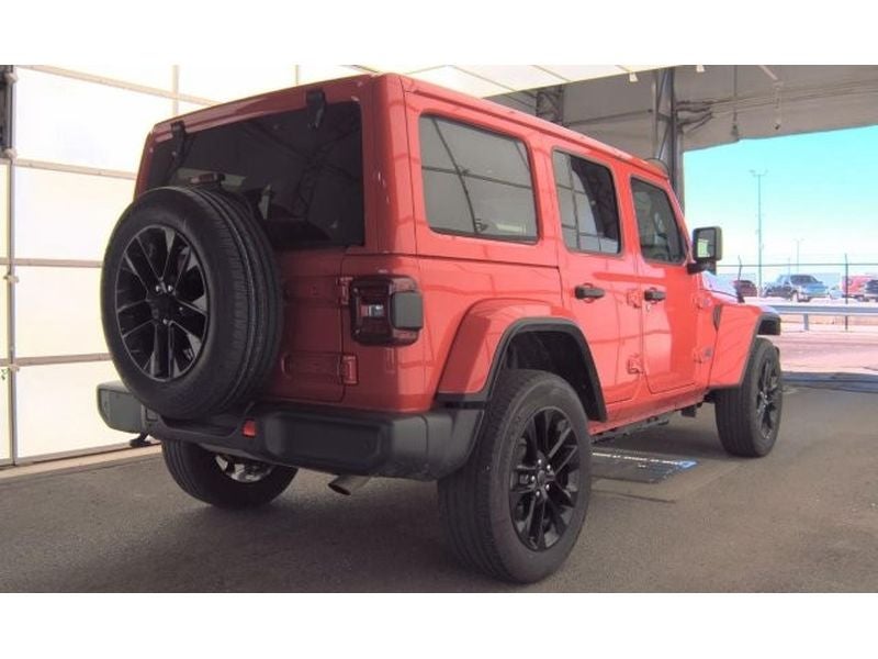 2025 Jeep Wrangler 4xe Sahara