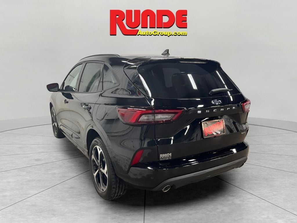 2024 Ford Escape ST-Line Elite