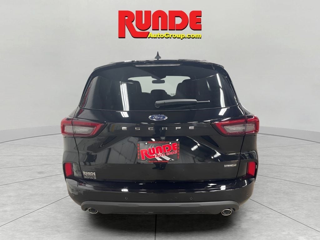 2024 Ford Escape ST-Line Elite