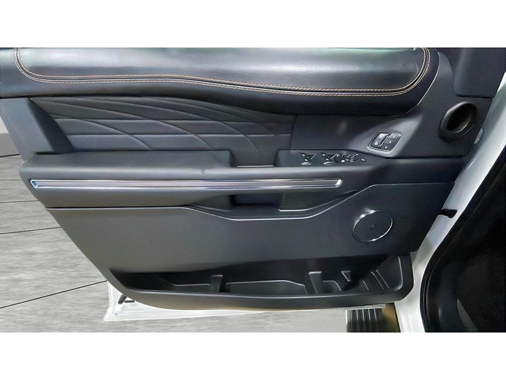 2022 Ford Expedition MAX Platinum