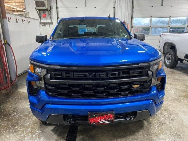2024 Chevrolet Silverado Custom