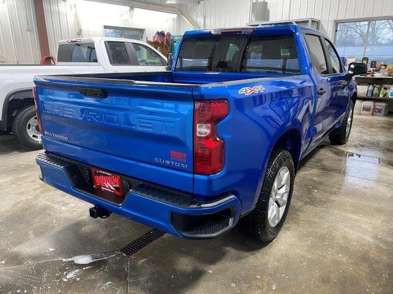 2024 Chevrolet Silverado Custom