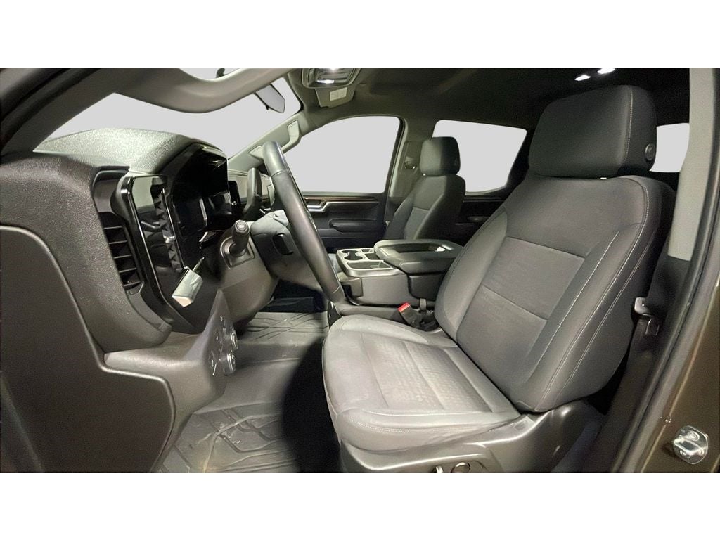 2023 Chevrolet Silverado LT