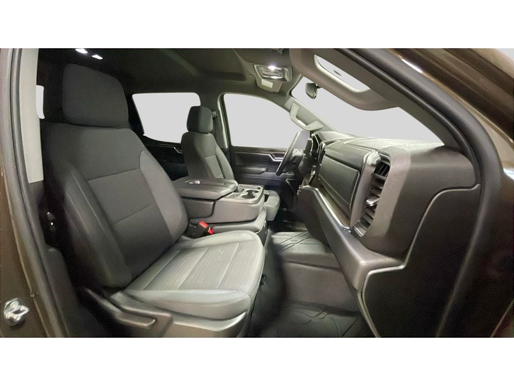 2023 Chevrolet Silverado LT