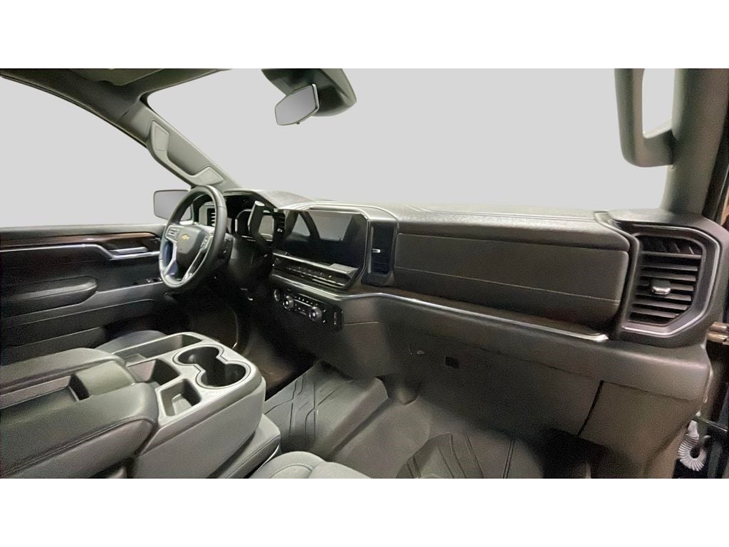 2023 Chevrolet Silverado LT