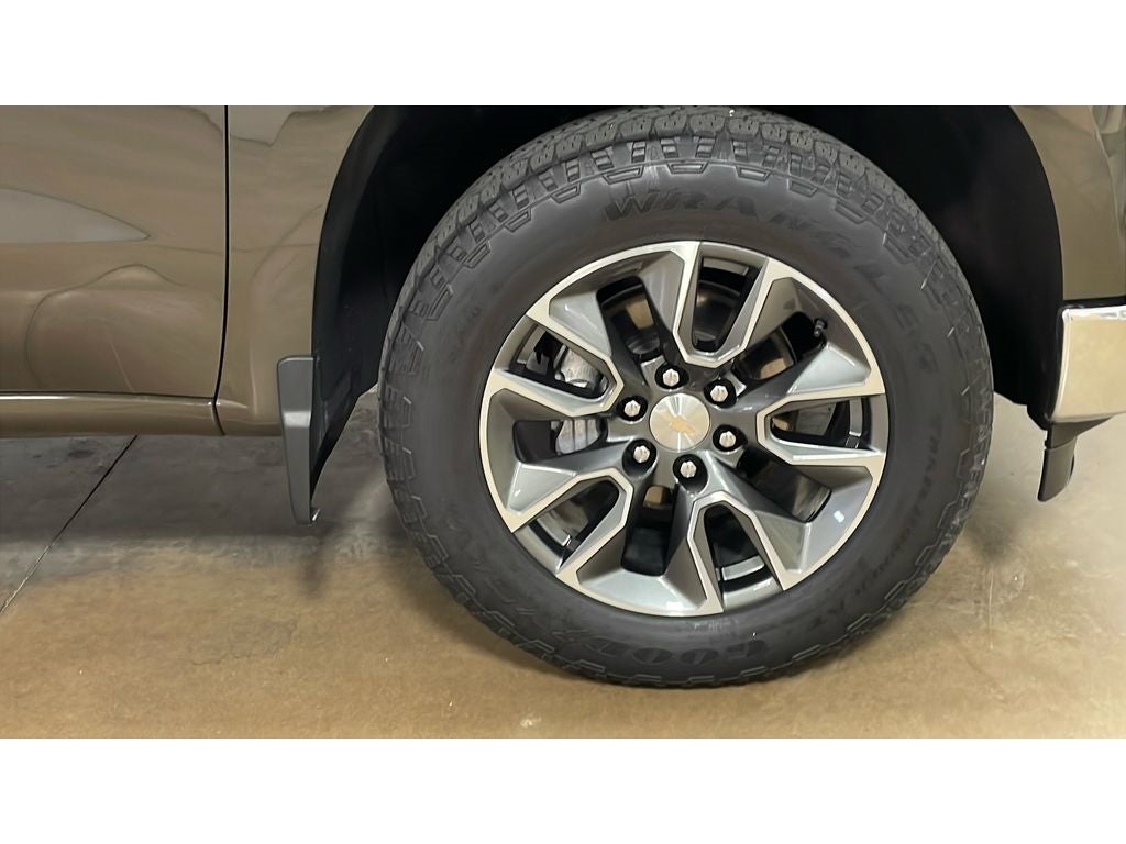 2023 Chevrolet Silverado LT