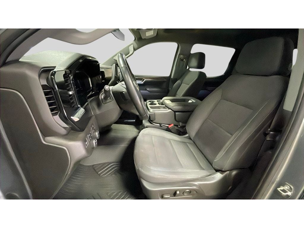 2024 Chevrolet Silverado LT