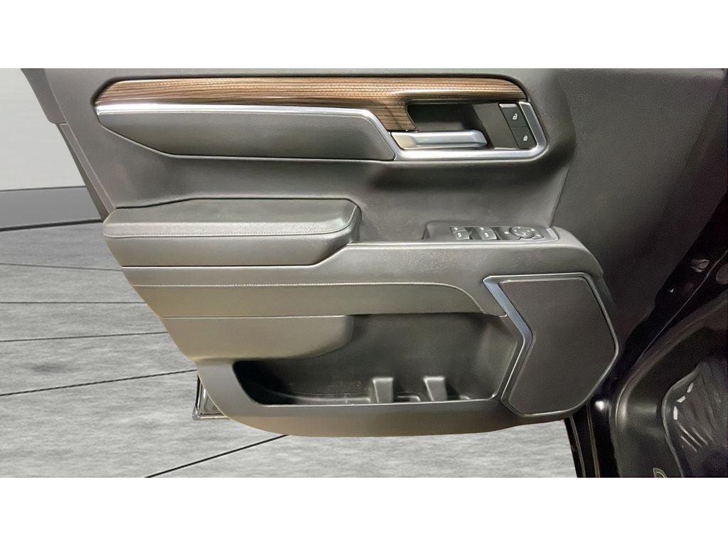 2024 Chevrolet Silverado RST