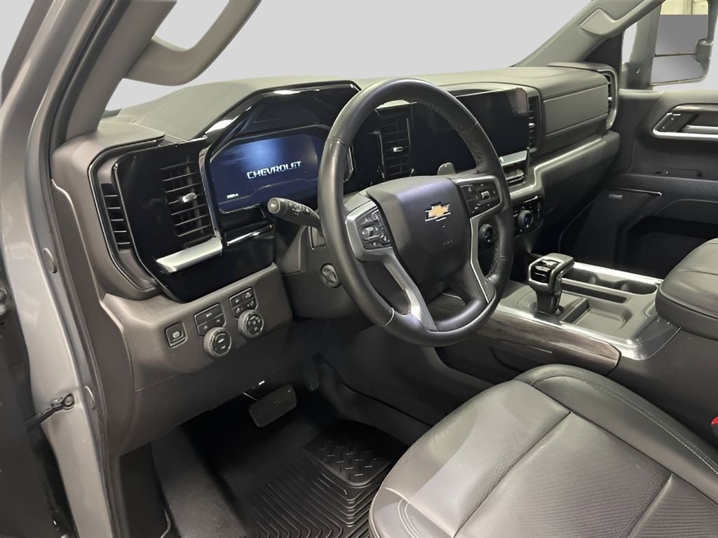 2024 Chevrolet Silverado LTZ