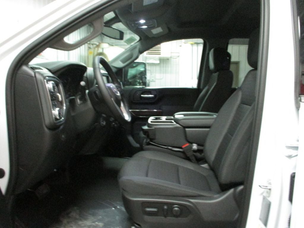 2023 GMC Sierra SLE