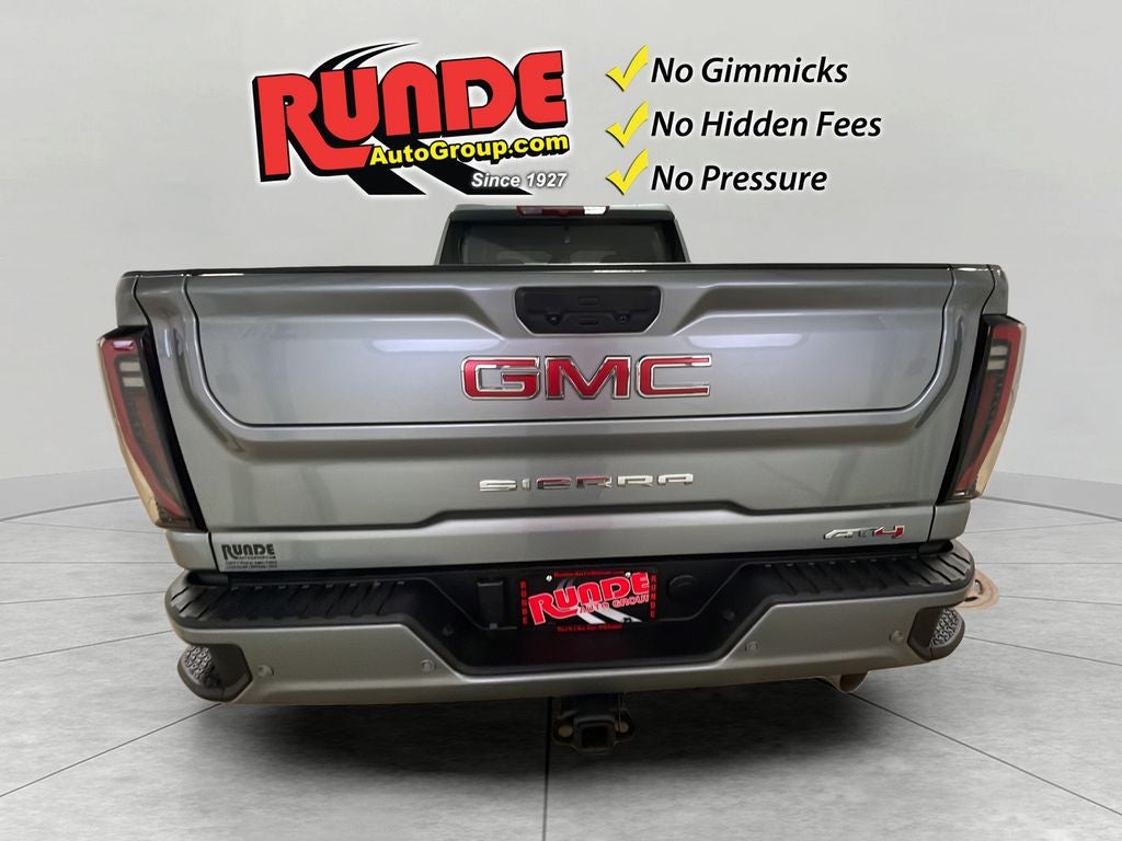 2024 GMC Sierra AT4