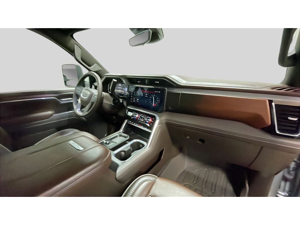 2025 GMC Sierra Denali