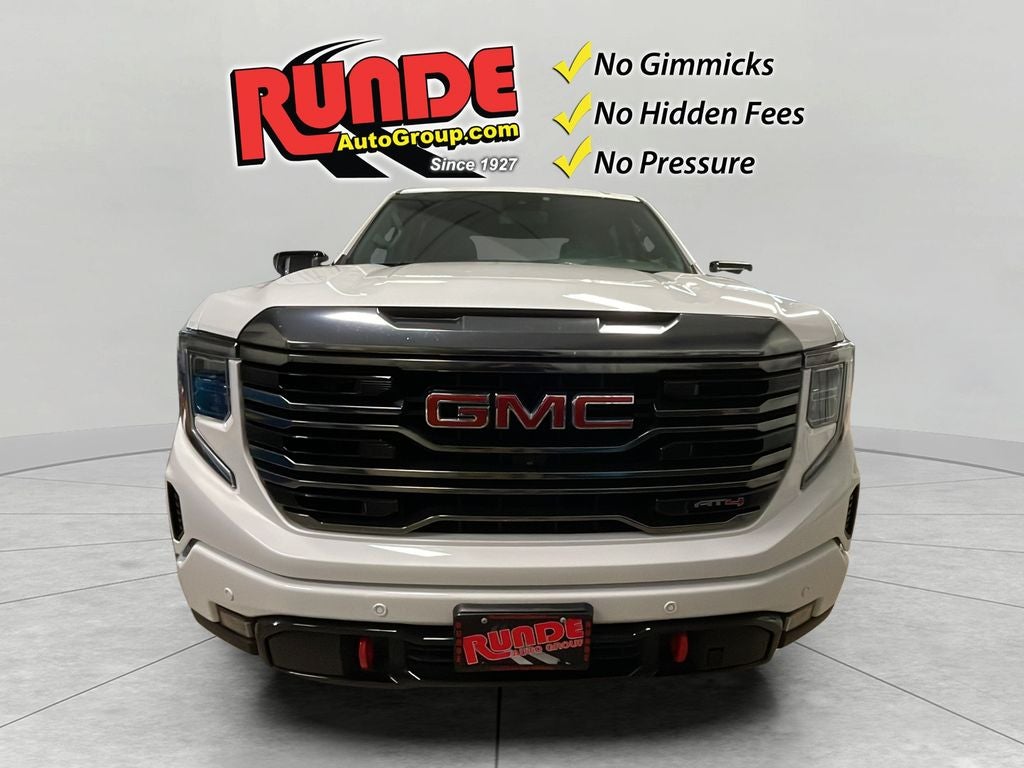 2023 GMC Sierra AT4