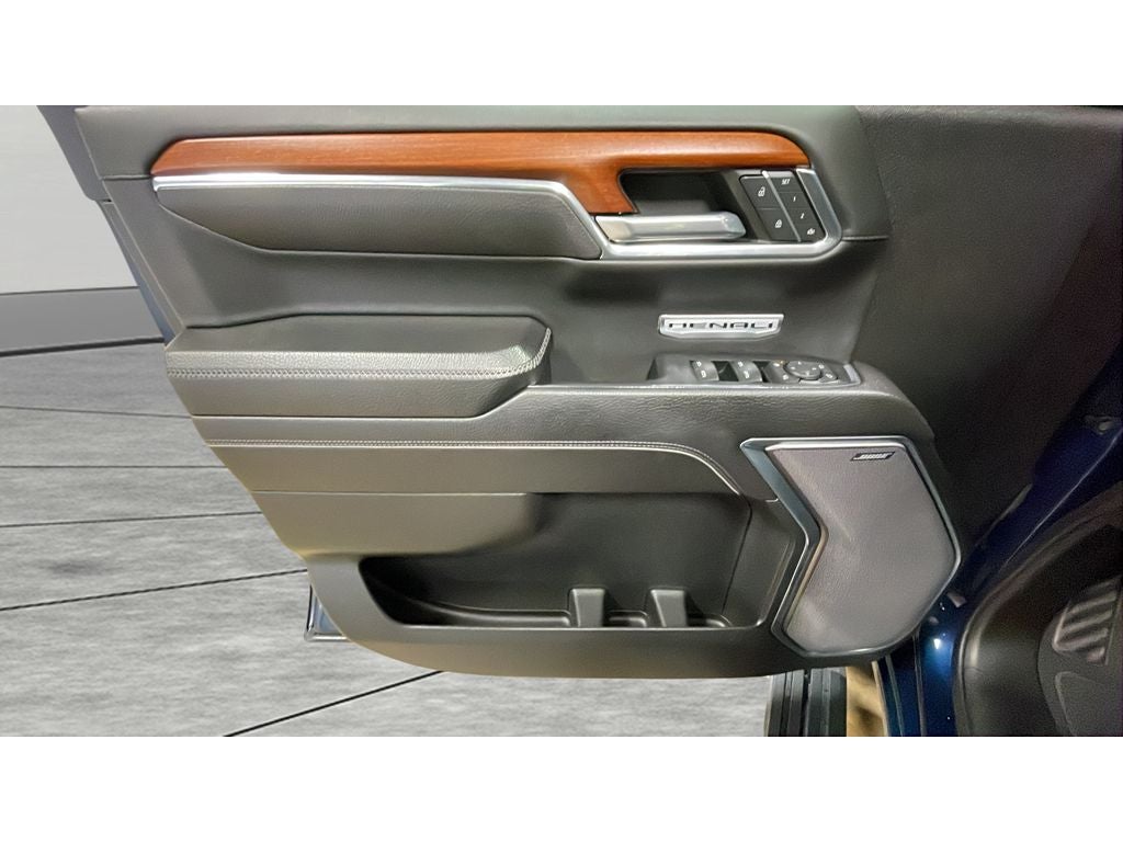 2023 GMC Sierra Denali