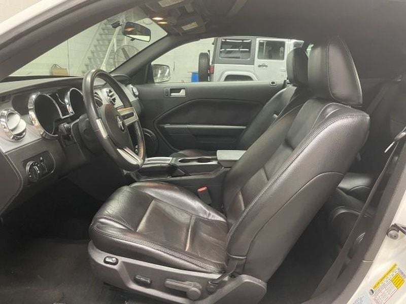 2007 Ford Mustang Base