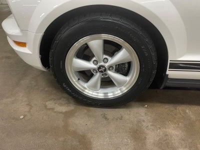 2007 Ford Mustang Base