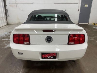 2007 Ford Mustang Base