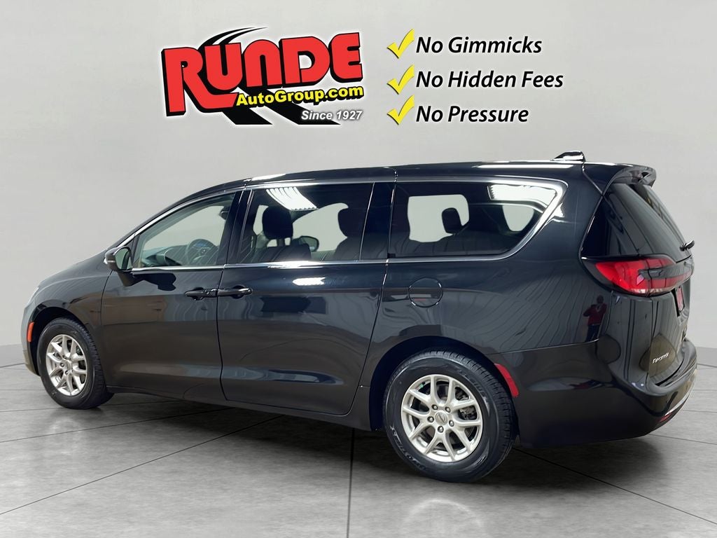 2023 Chrysler Pacifica Touring L