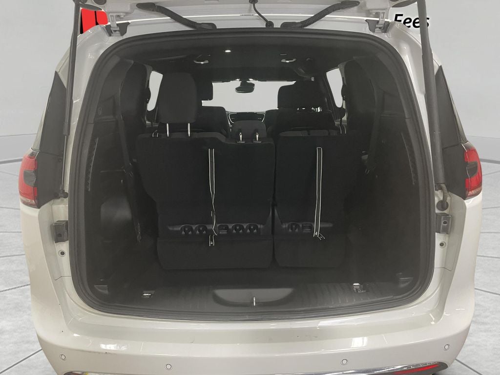 2023 Chrysler Pacifica Touring