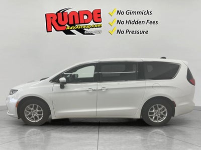 2023 Chrysler Pacifica Touring