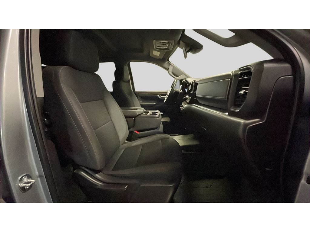 2023 Chevrolet Silverado RST