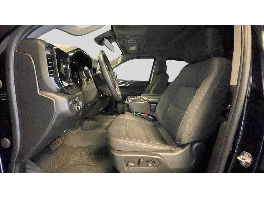 2023 Chevrolet Silverado RST