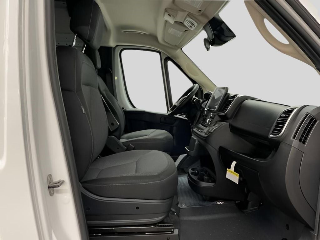 2025 RAM ProMaster 2500 SLT