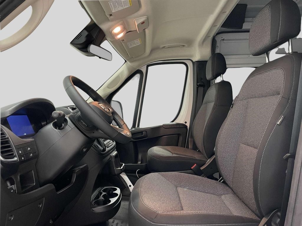 2025 RAM ProMaster 3500 SLT