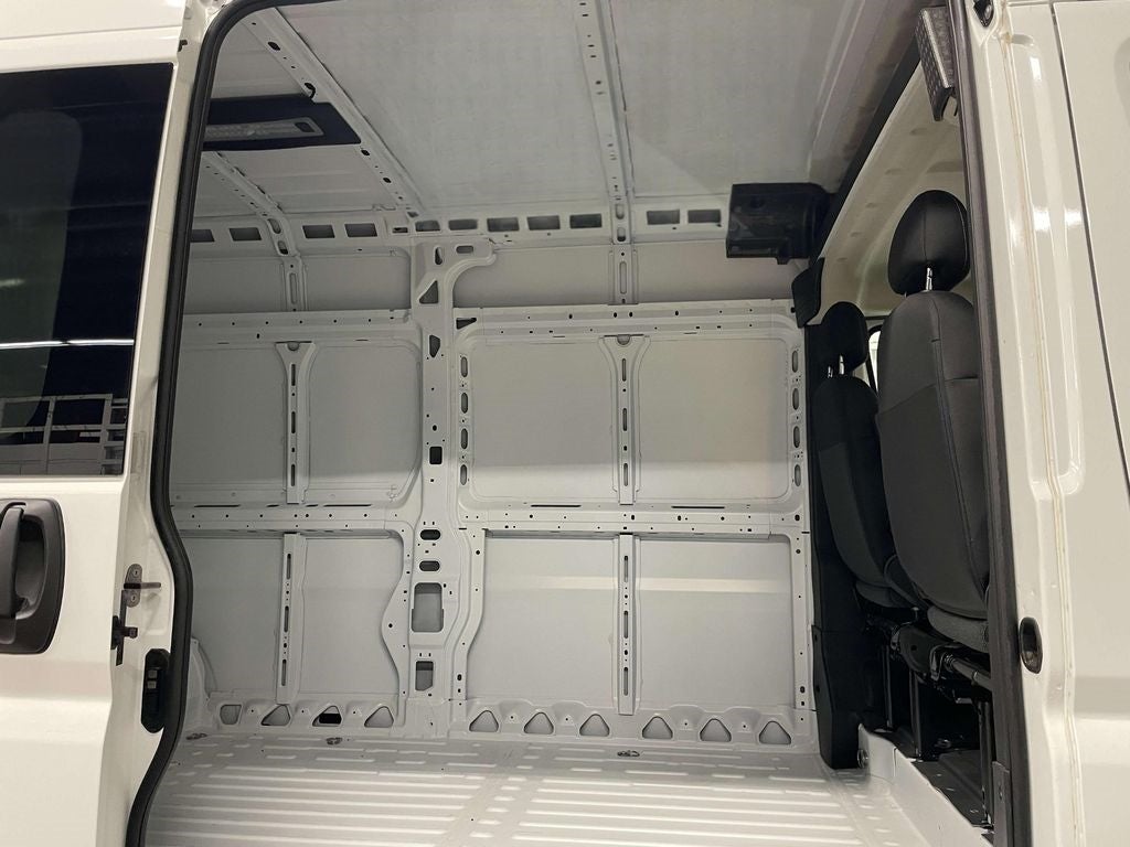2025 RAM ProMaster 3500 SLT