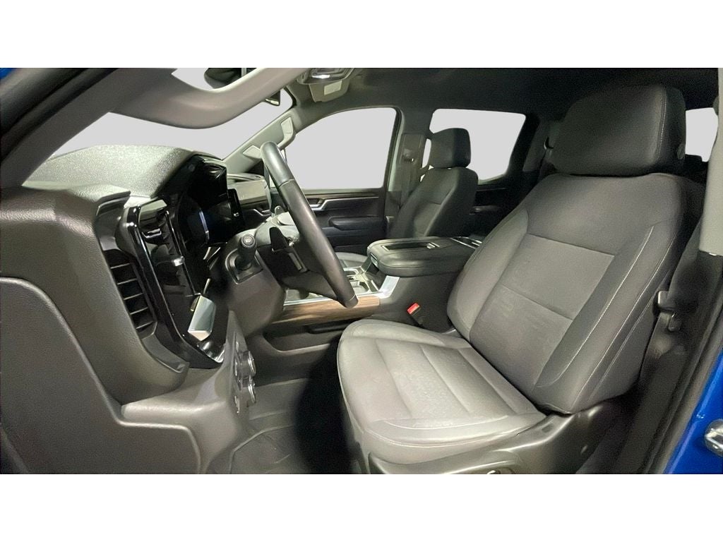 2022 Chevrolet Silverado RST