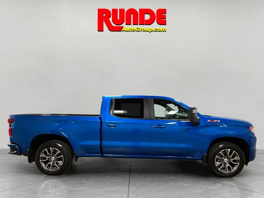 2022 Chevrolet Silverado RST