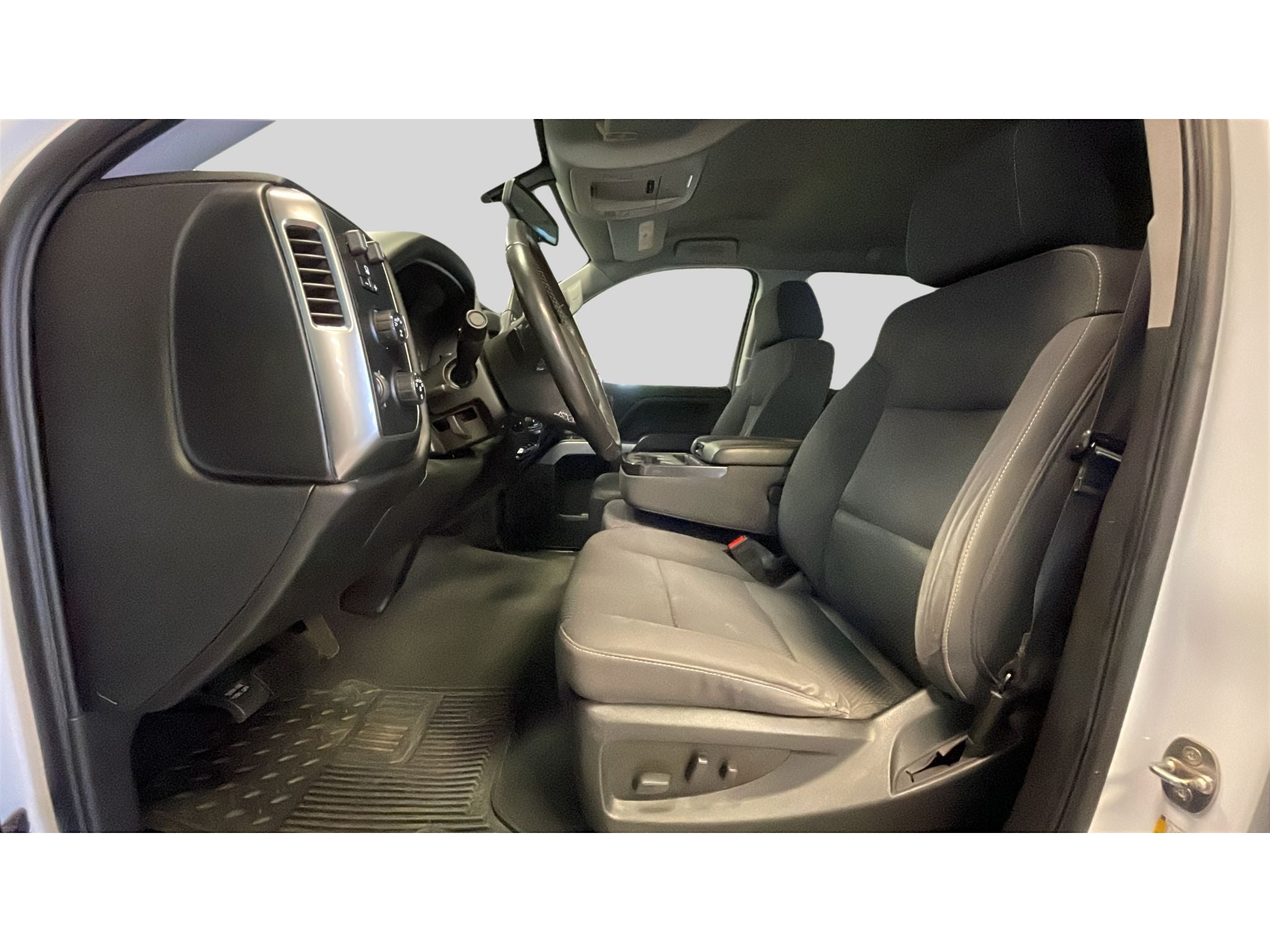 2018 Chevrolet Silverado LT
