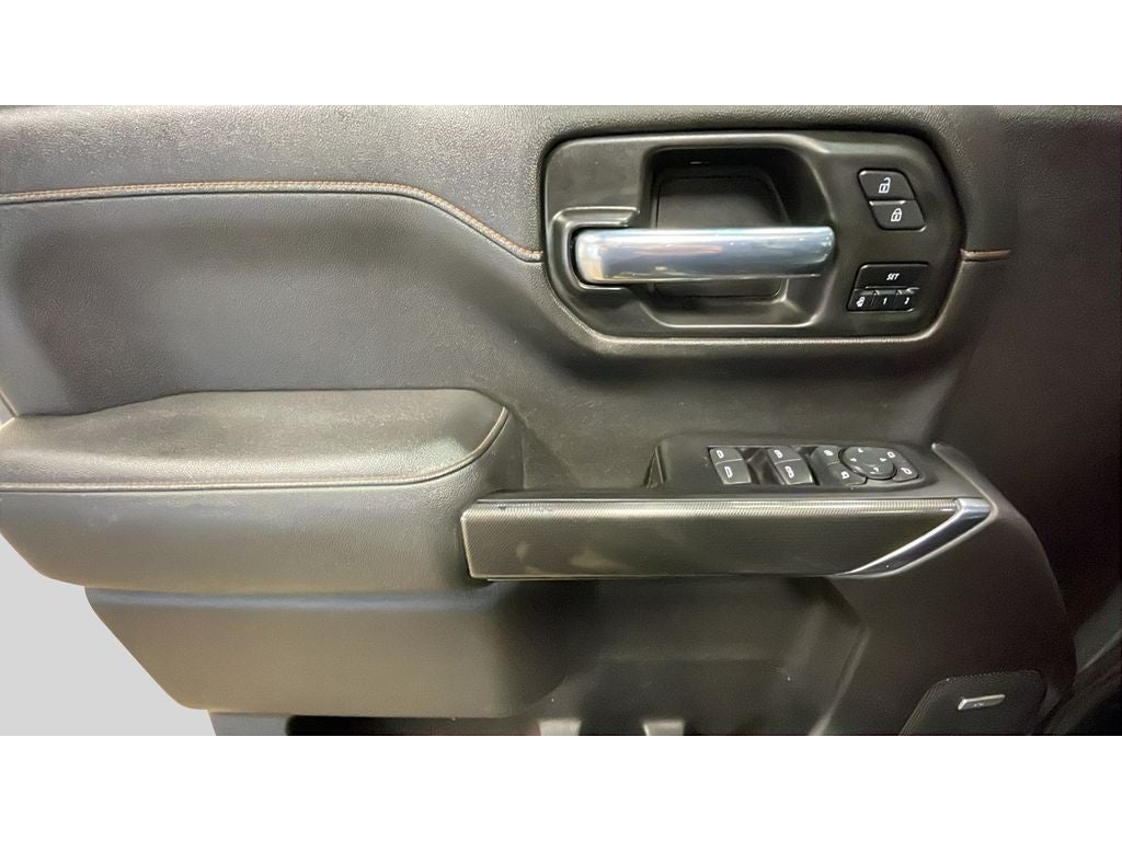 2022 GMC Sierra Limited AT4