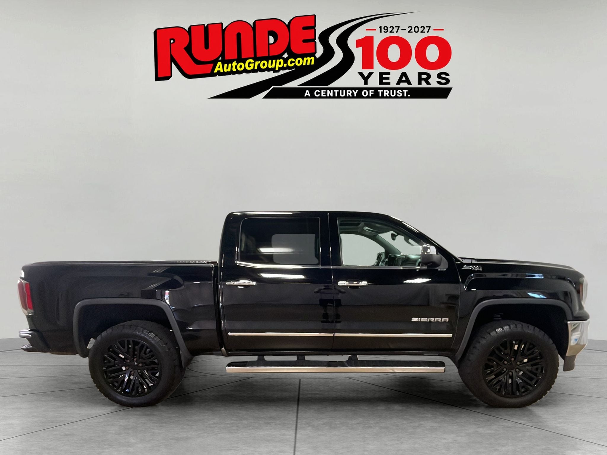 2017 GMC Sierra SLT