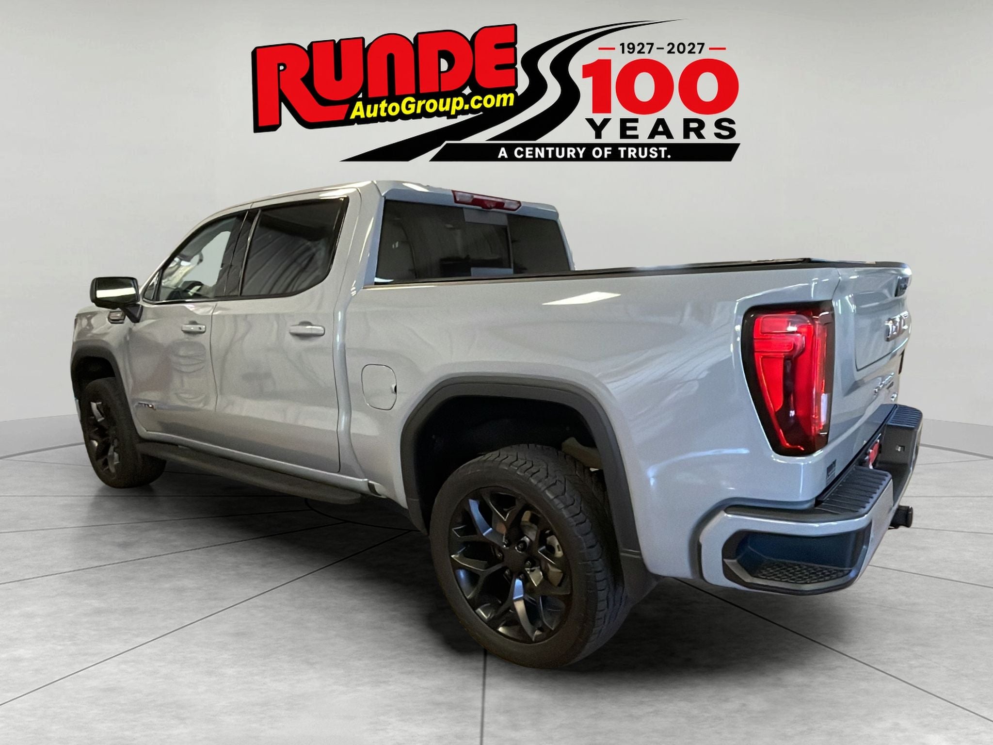 2024 GMC Sierra AT4