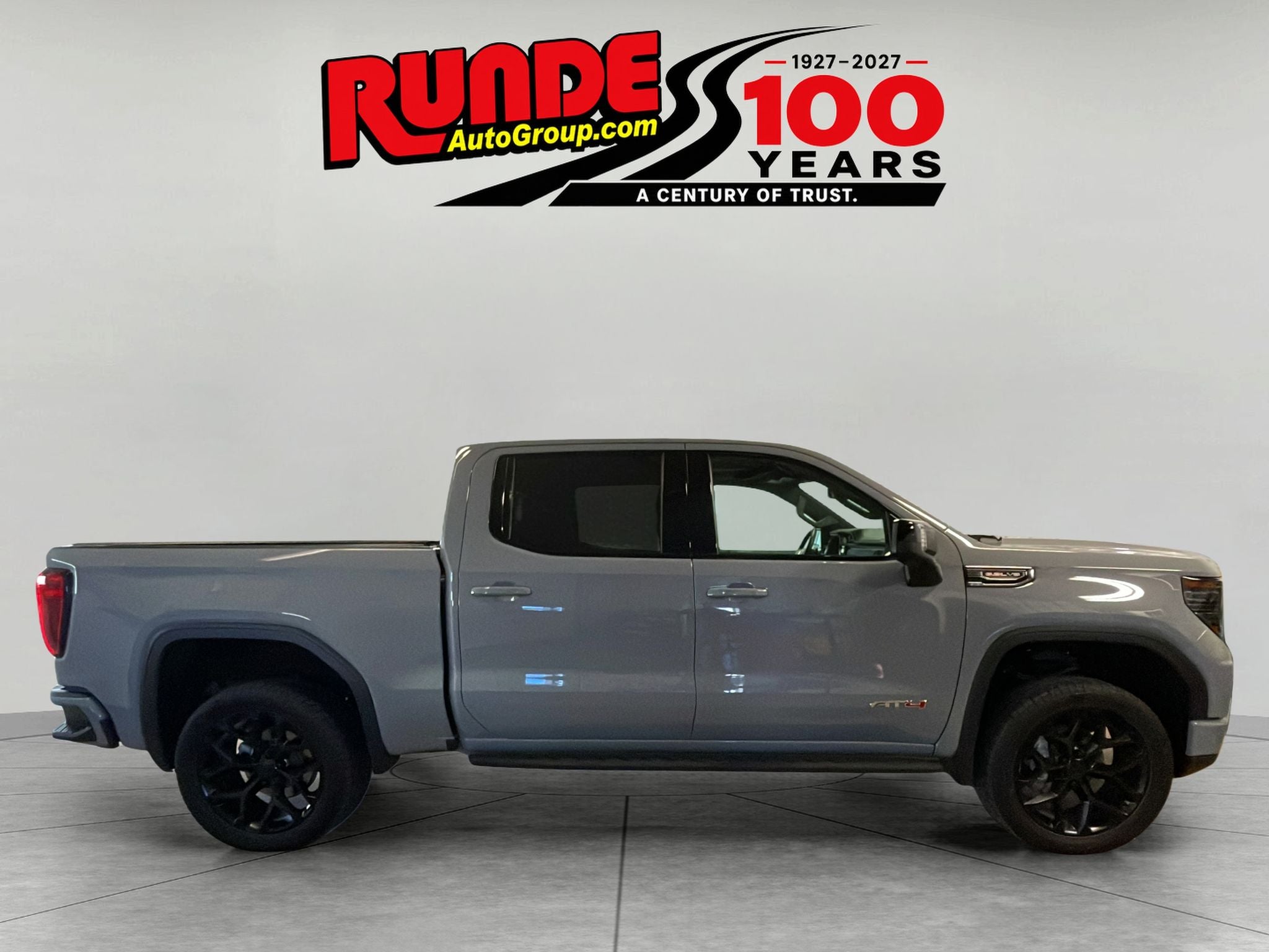2024 GMC Sierra AT4