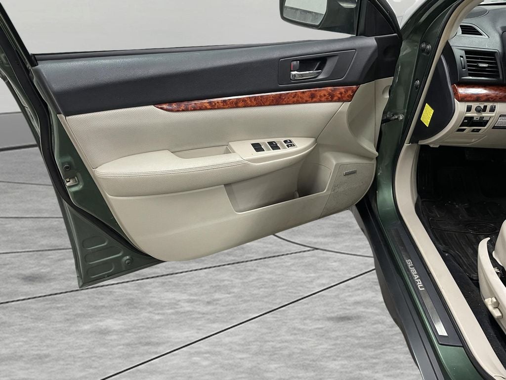 2010 Subaru Outback Ltd